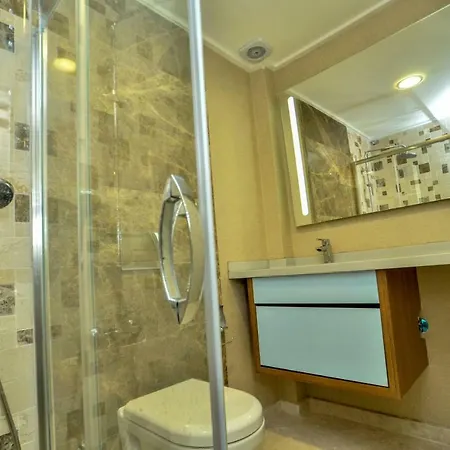 Aparthotel Royal Gate *